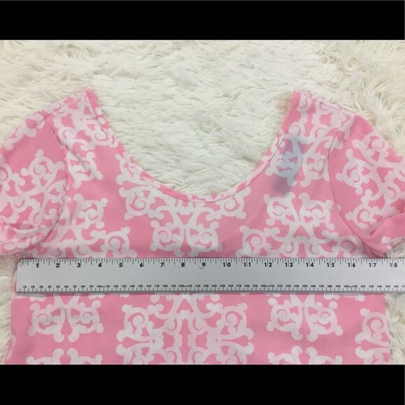 Francesca’s Pink Bow Top Small - Picture 5 of 8